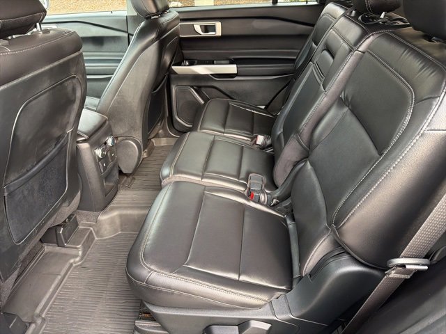 Certified 2020 Ford Explorer XLT w/ Equipment Group 202A image 23
