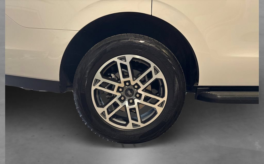 Certified 2025 Ford Expedition Active AWD/4WD image 20