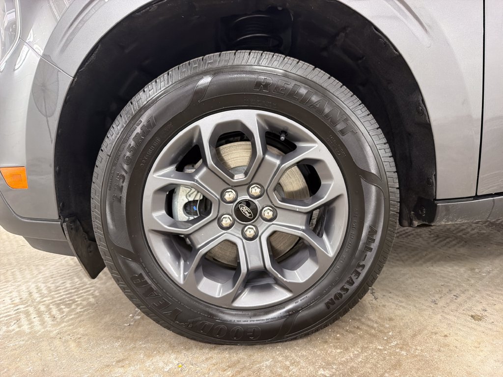 Certified 2025 Ford Maverick XLT FWD image 14