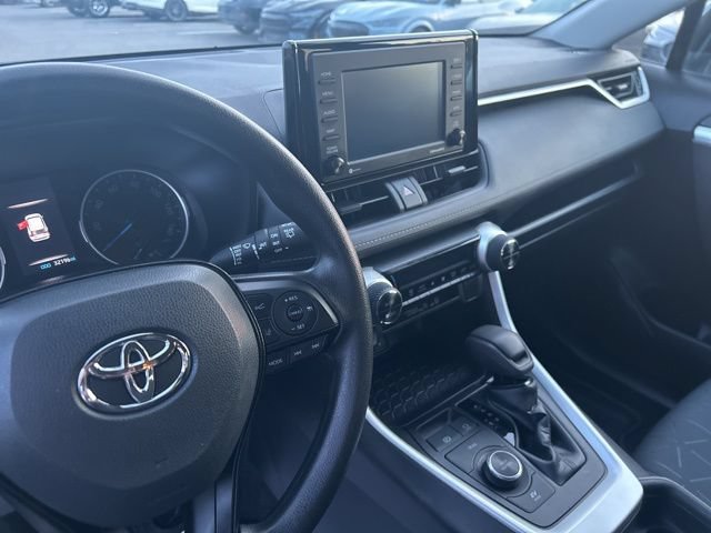 Used 2021 Toyota RAV4 XLE AWD/4WD image 13