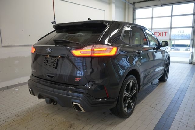 Certified 2020 Ford Edge ST w/ Cold Weather Package AWD/4WD image 14