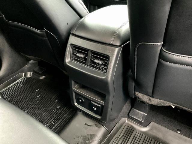 Certified 2024 Ford Edge SEL w/ Convenience Package AWD/4WD image 12