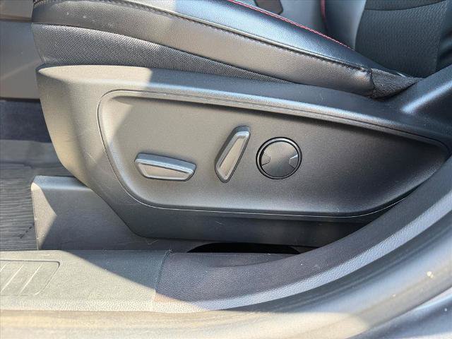 Certified 2023 Ford Escape ST-Line Elite AWD/4WD image 12