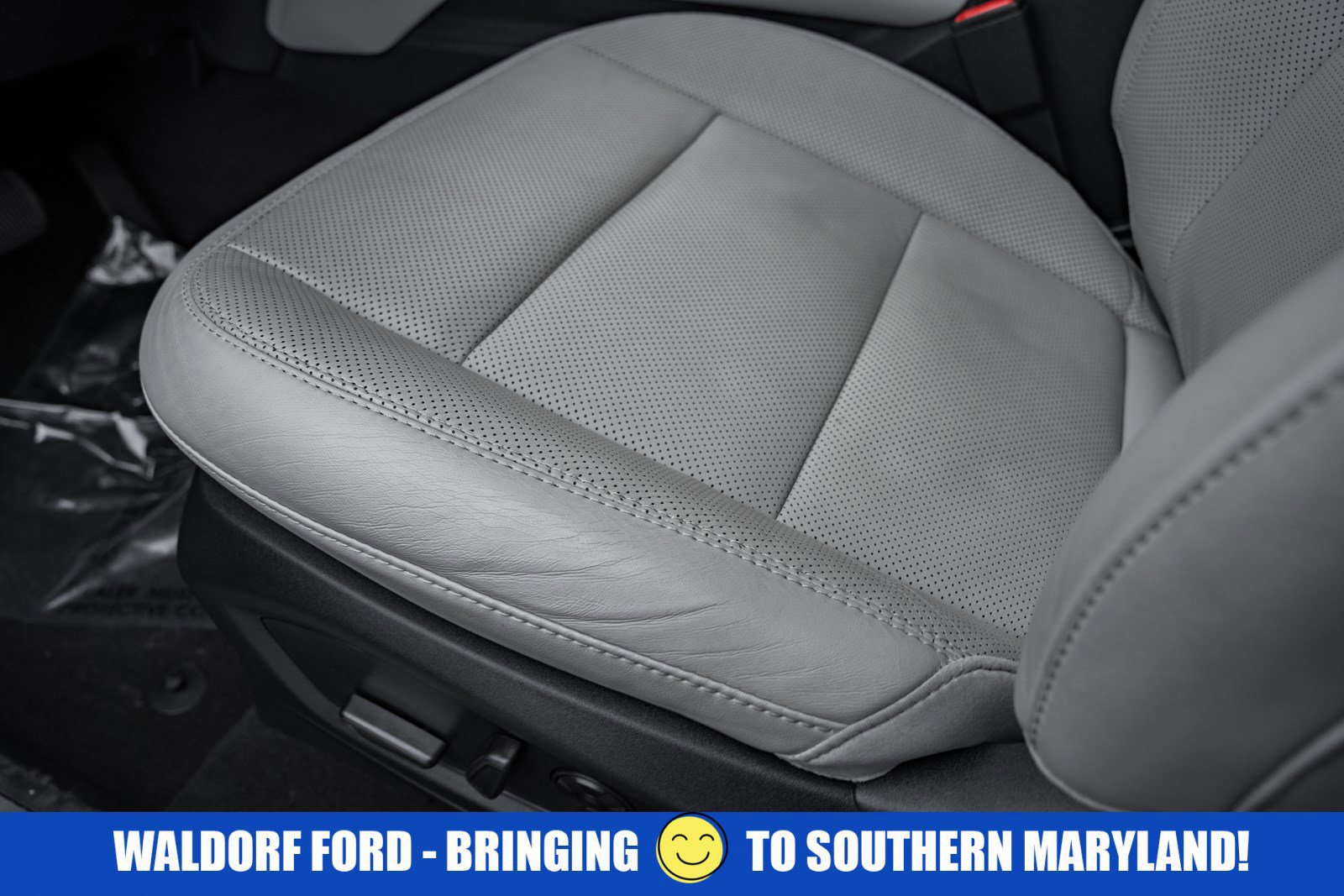 Certified 2025 Ford Explorer Platinum w/ Ultimate Package image 37