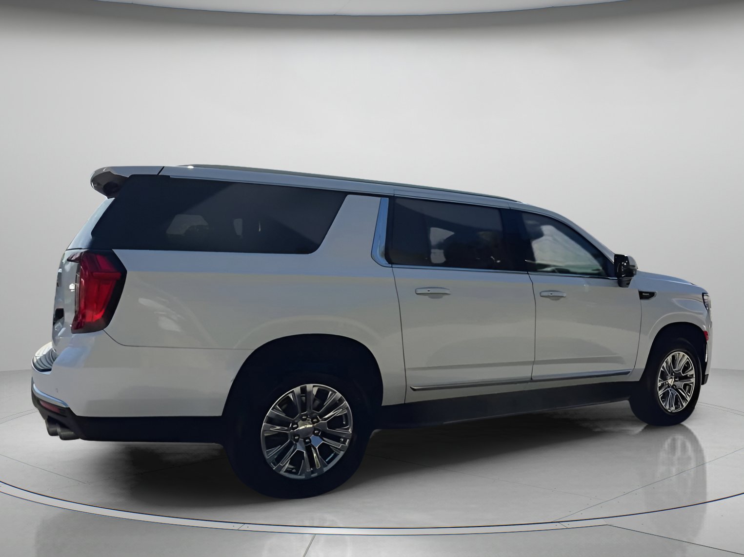 Used 2024 GMC Yukon XL Denali image 29