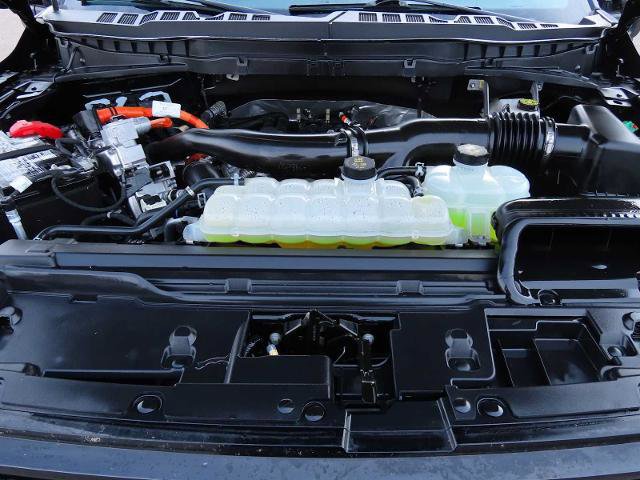 Certified 2025 Ford F150 Platinum w/ Equipment Group 702A High image 16