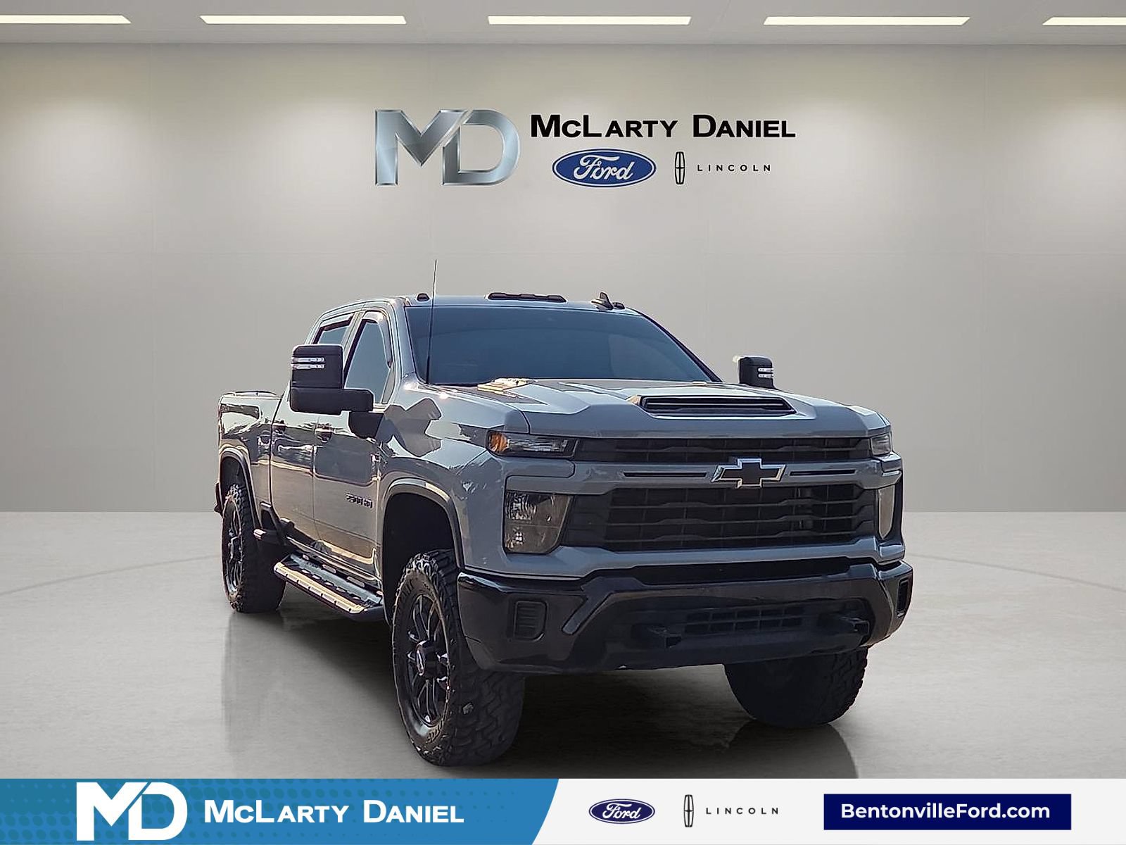 Used 2024 Chevrolet Silverado 2500 Custom w/ Custom Value Package