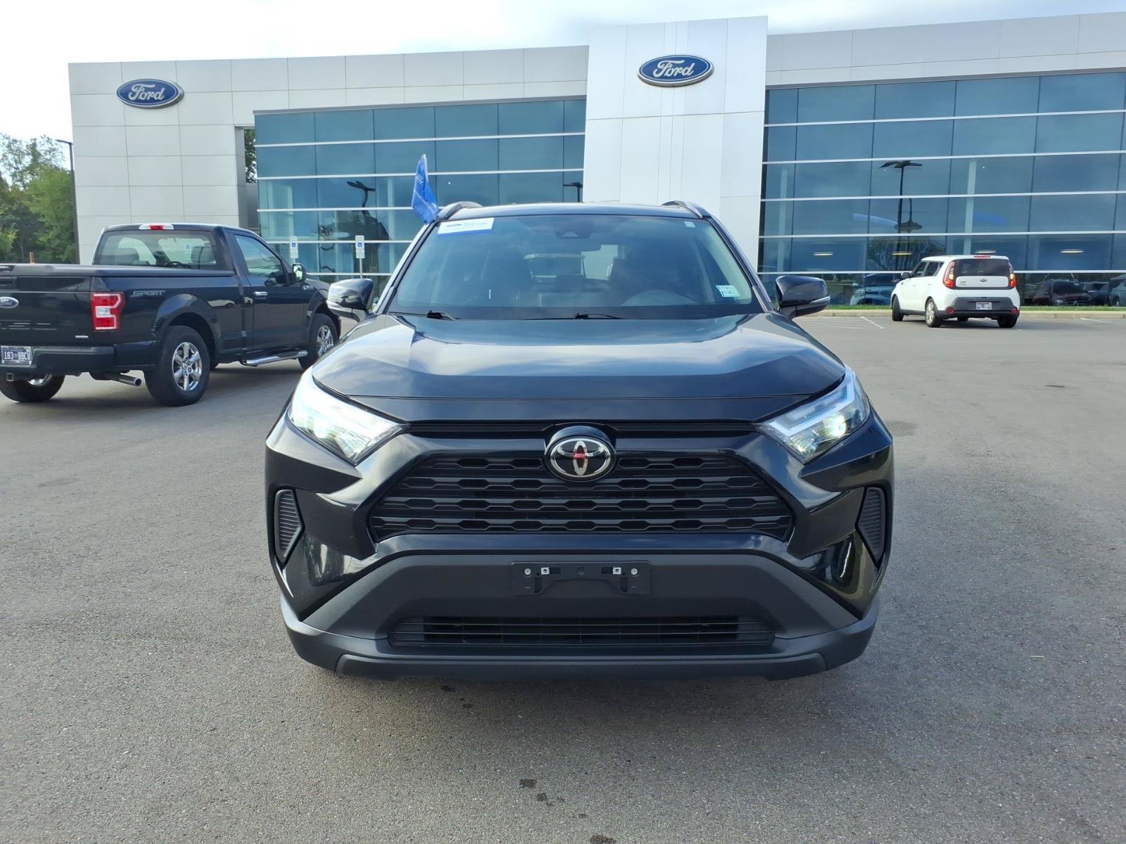 Used 2024 Toyota RAV4 XLE AWD/4WD image 8