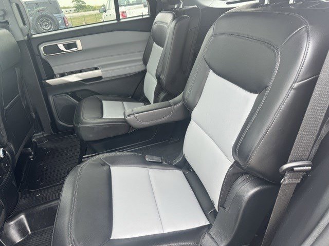 Certified 2023 Ford Explorer XLT w/ Equipment Group 202A image 25