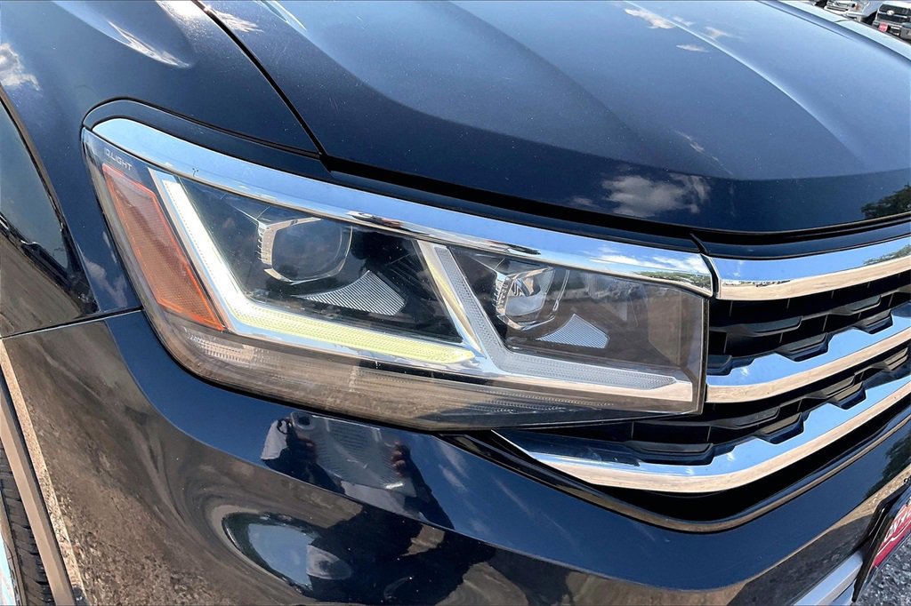 Used 2021 Volkswagen Atlas SE image 33