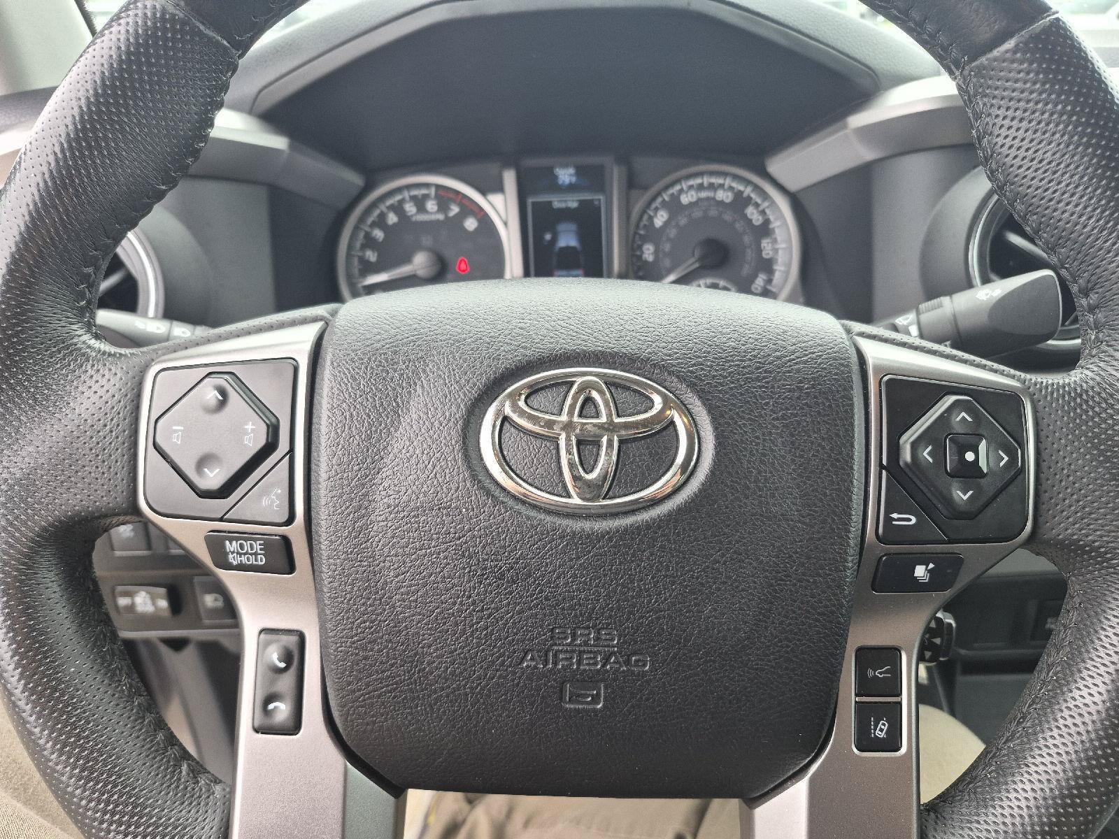 Used 2022 Toyota Tacoma SR5 RWD image 5