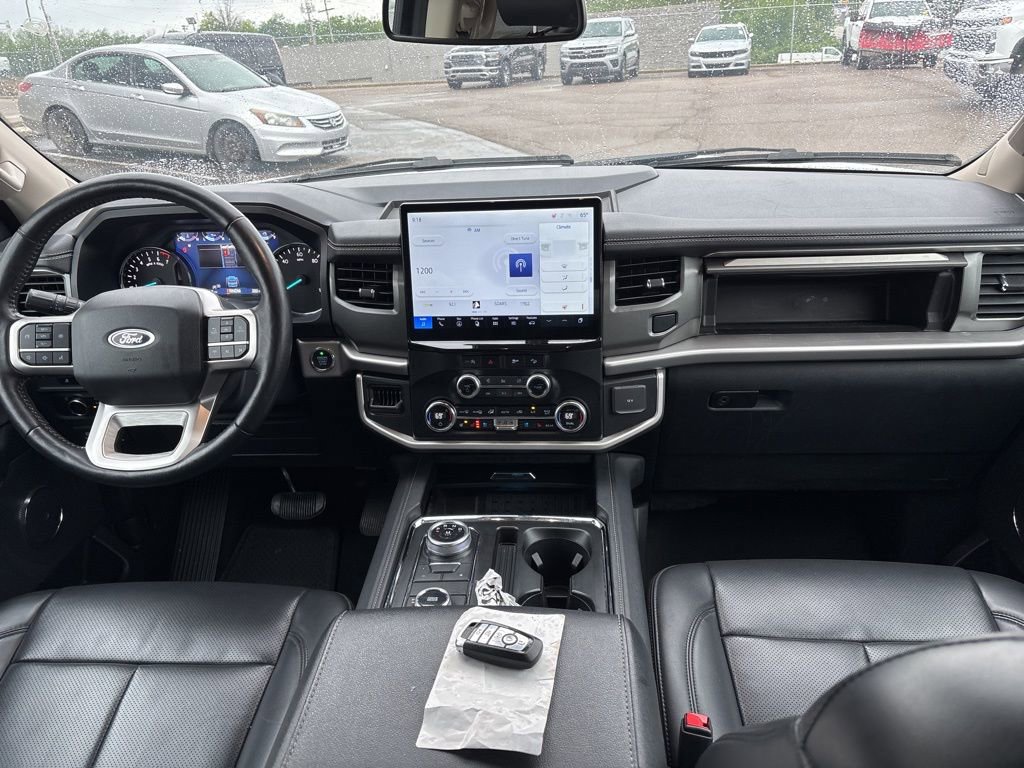 Certified 2024 Ford Expedition XLT AWD/4WD image 10