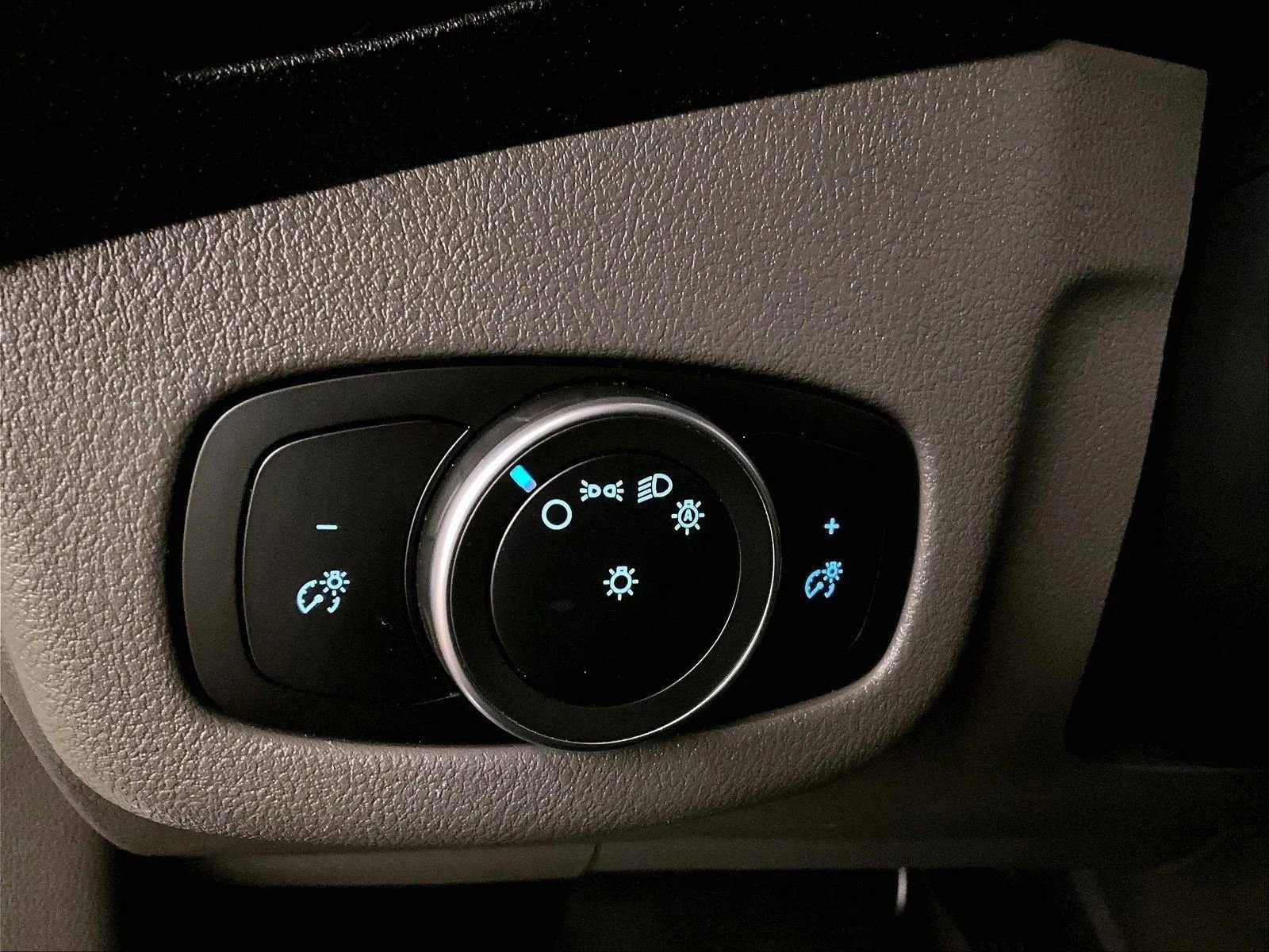 Certified 2022 Ford Transit Connect XL image 28