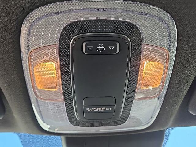 Used 2025 Hyundai Elantra Sport FWD image 34