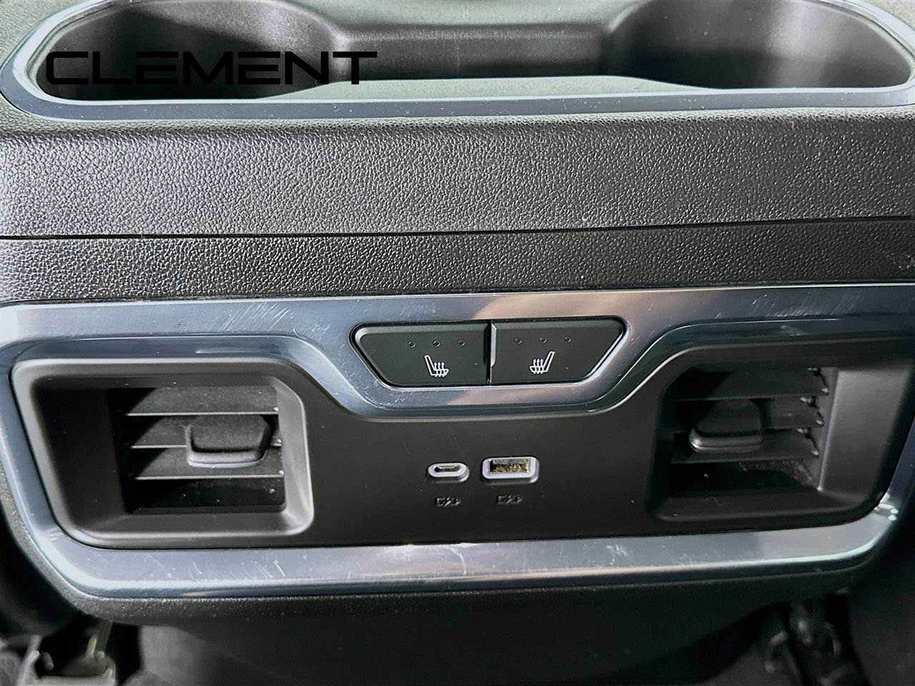 Used 2024 GMC Sierra 2500 Denali AWD/4WD image 33