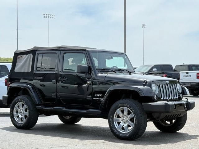 Used 2018 Jeep Wrangler Unlimited Sahara AWD/4WD image 33