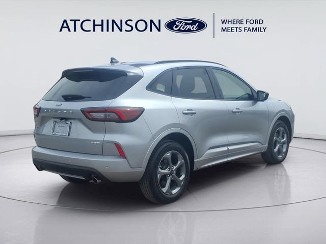Certified 2023 Ford Escape ST-Line w/ Tech Pack #1 AWD/4WD image 4