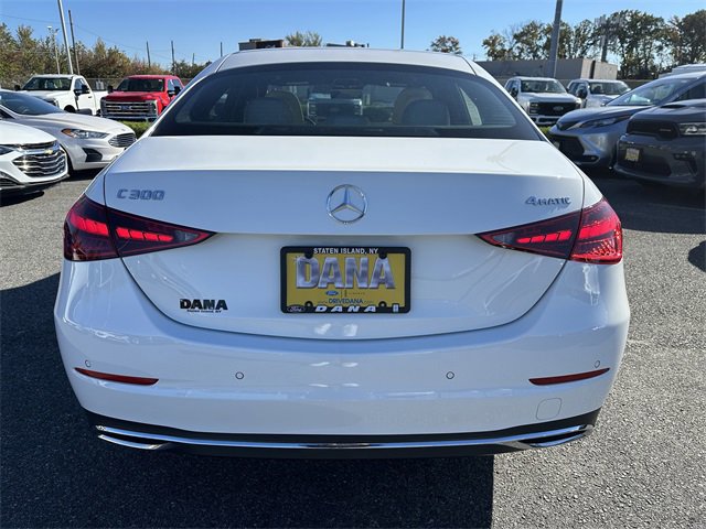 Used 2024 Mercedes-Benz C 300 4MATIC Sedan image 4