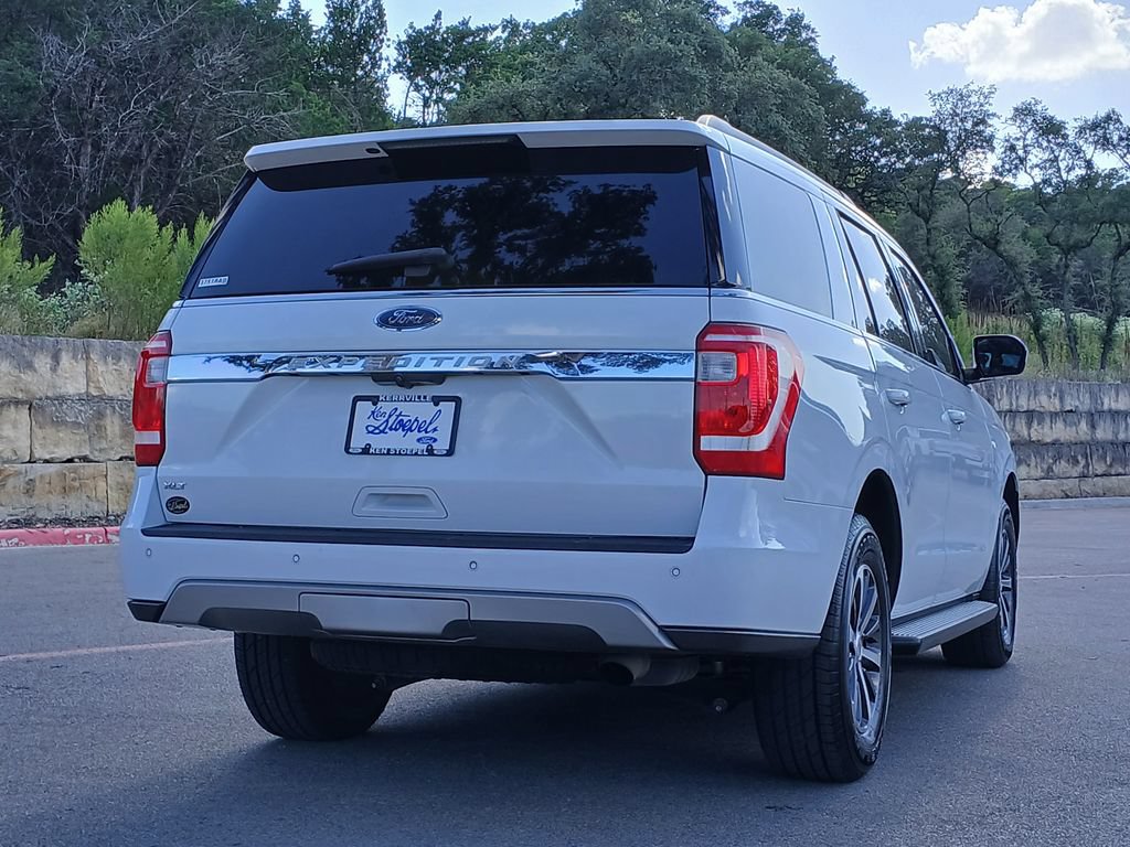 Certified 2021 Ford Expedition XLT RWD image 3