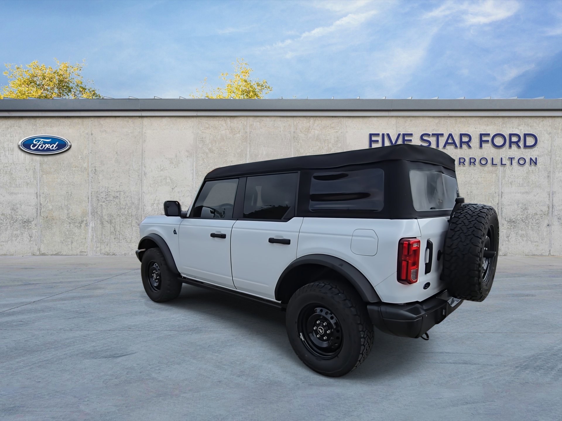 Certified 2023 Ford Bronco Black Diamond image 3