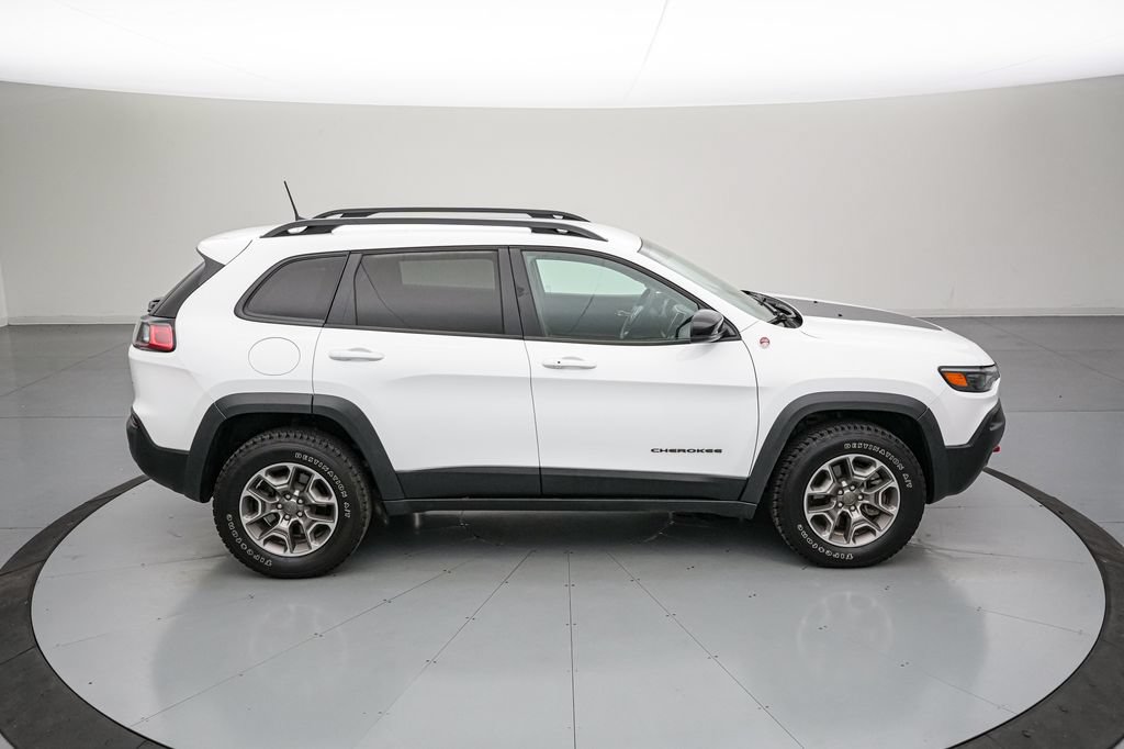 Used 2022 Jeep Cherokee Trailhawk w/ Premium Leather Package AWD/4WD image 3