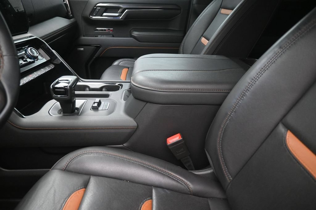 Used 2024 GMC Sierra 1500 AT4 w/ Technology Package AWD/4WD image 21