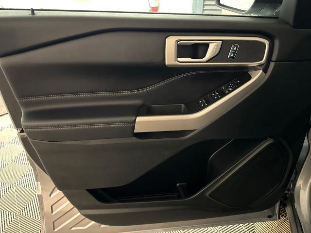 Certified 2023 Ford Explorer XLT image 15