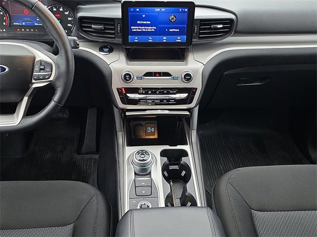 Certified 2024 Ford Explorer XLT image 33