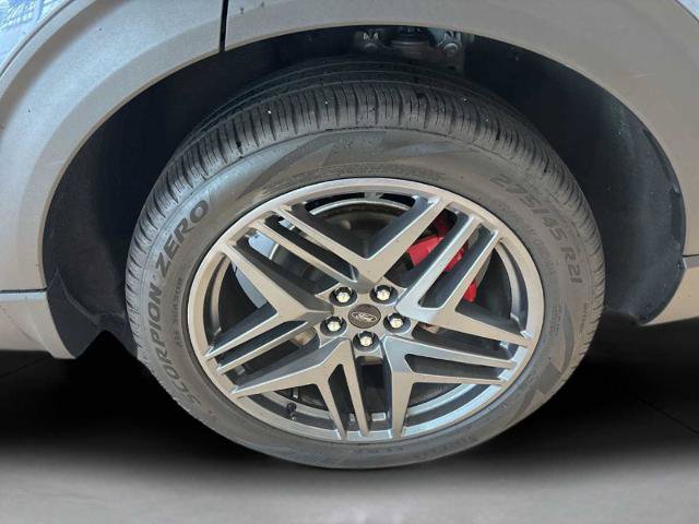 Certified 2025 Ford Explorer ST AWD/4WD image 35