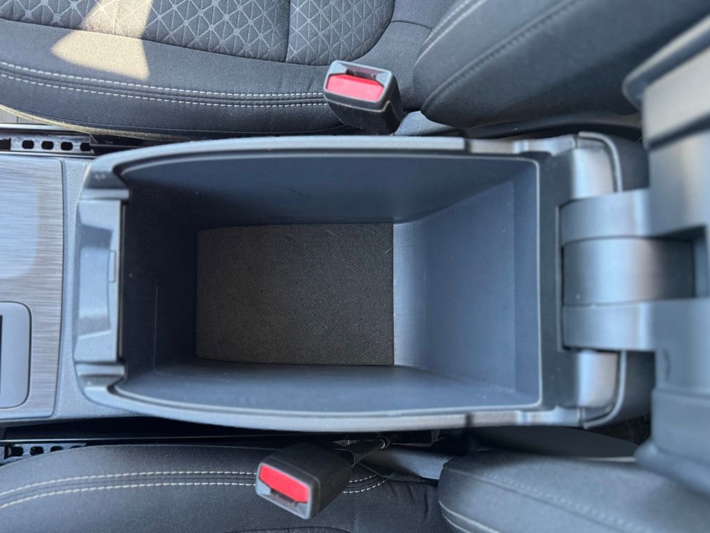 Certified 2025 Ford Escape Active AWD/4WD image 25