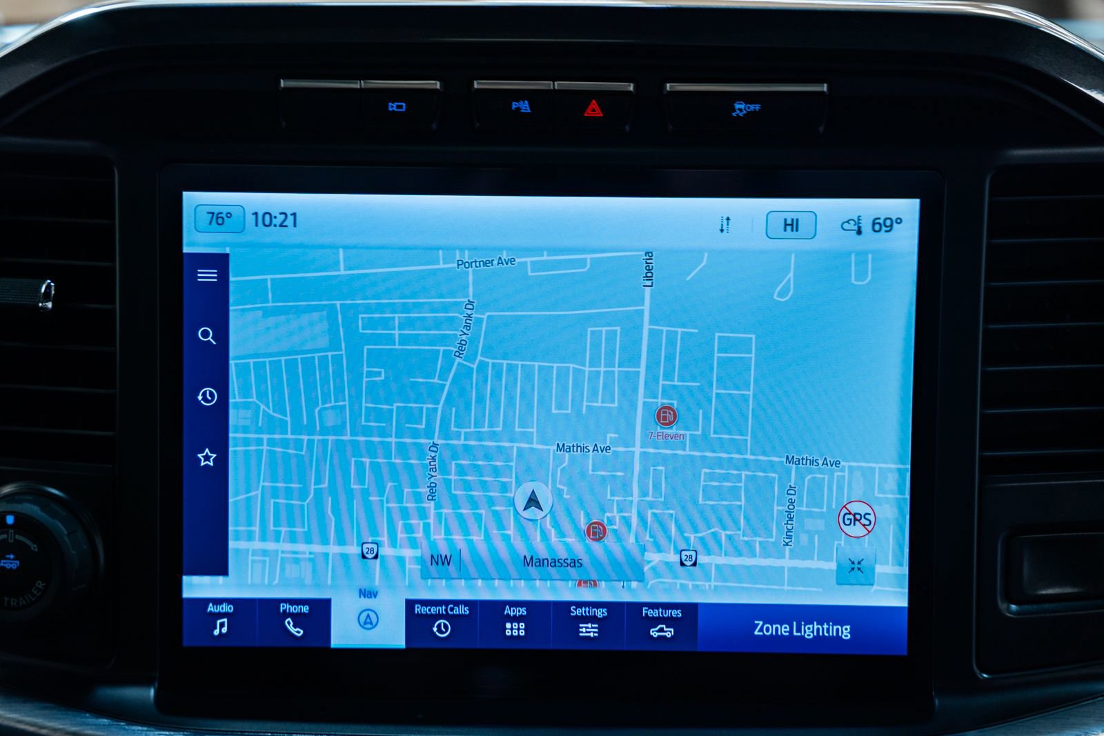 Certified 2022 Ford F150 Lariat w/ Equipment Group 502A High image 30