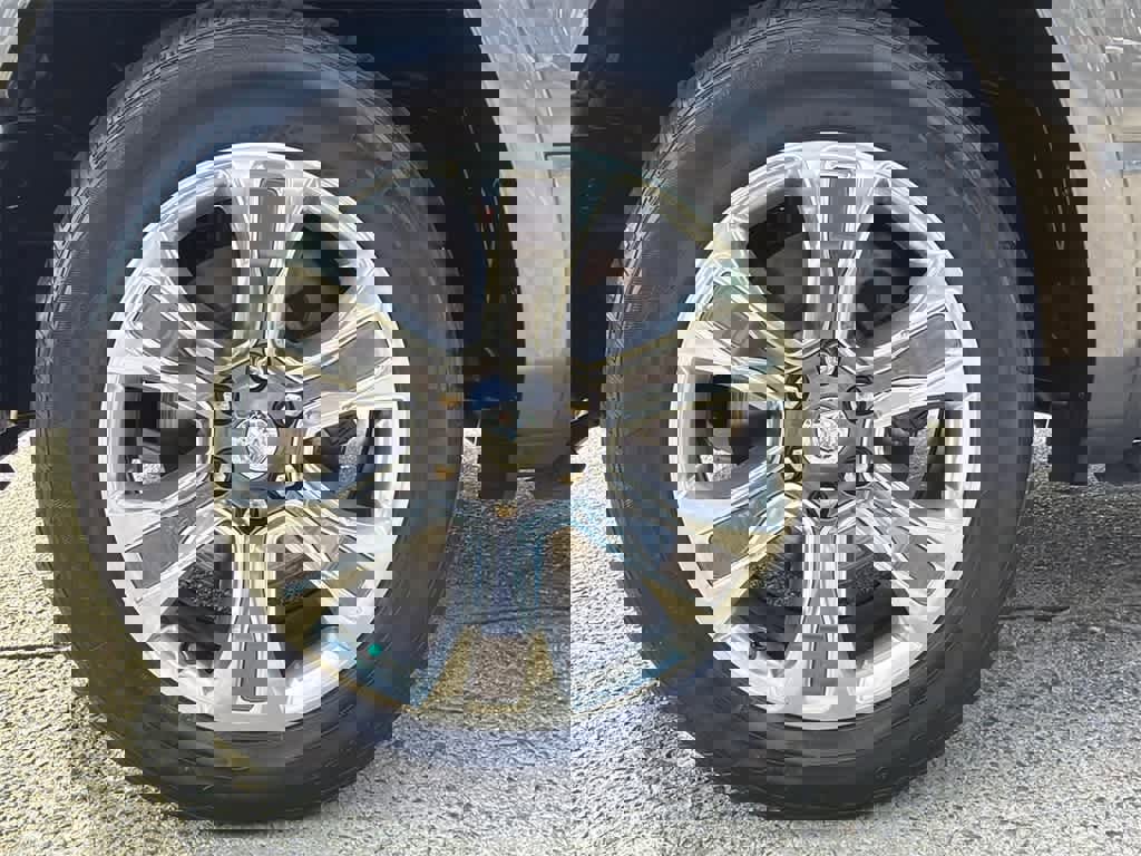 Used 2023 RAM 1500 Limited w/ Body Color Bumper Group image 9