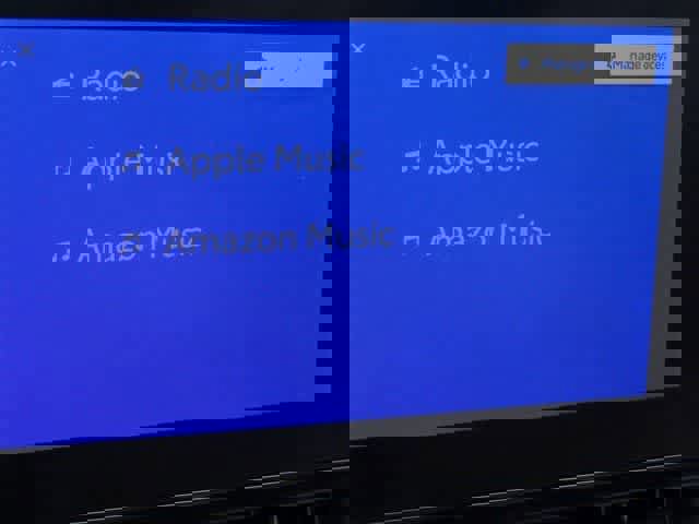 Used 2023 Toyota RAV4 XLE Premium image 25