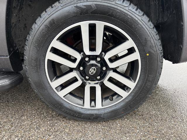 Used 2023 Toyota 4Runner Limited image 18