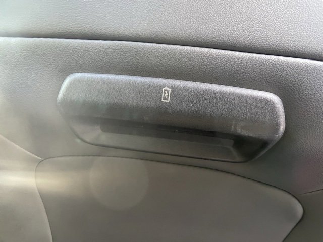 Certified 2025 Ford Expedition Active image 42