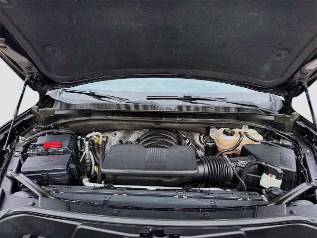 Used 2023 Chevrolet Suburban Premier image 22