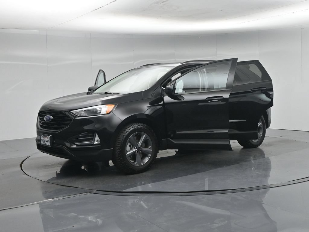 Certified 2024 Ford Edge SEL w/ Sport Appearance Package AWD/4WD image 29