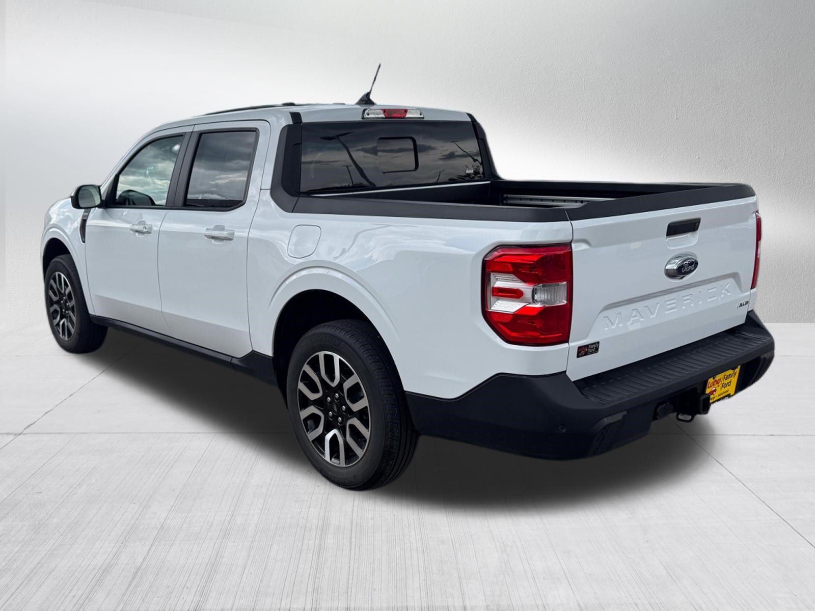 Certified 2024 Ford Maverick Lariat w/ 4K Tow Package AWD/4WD image 5