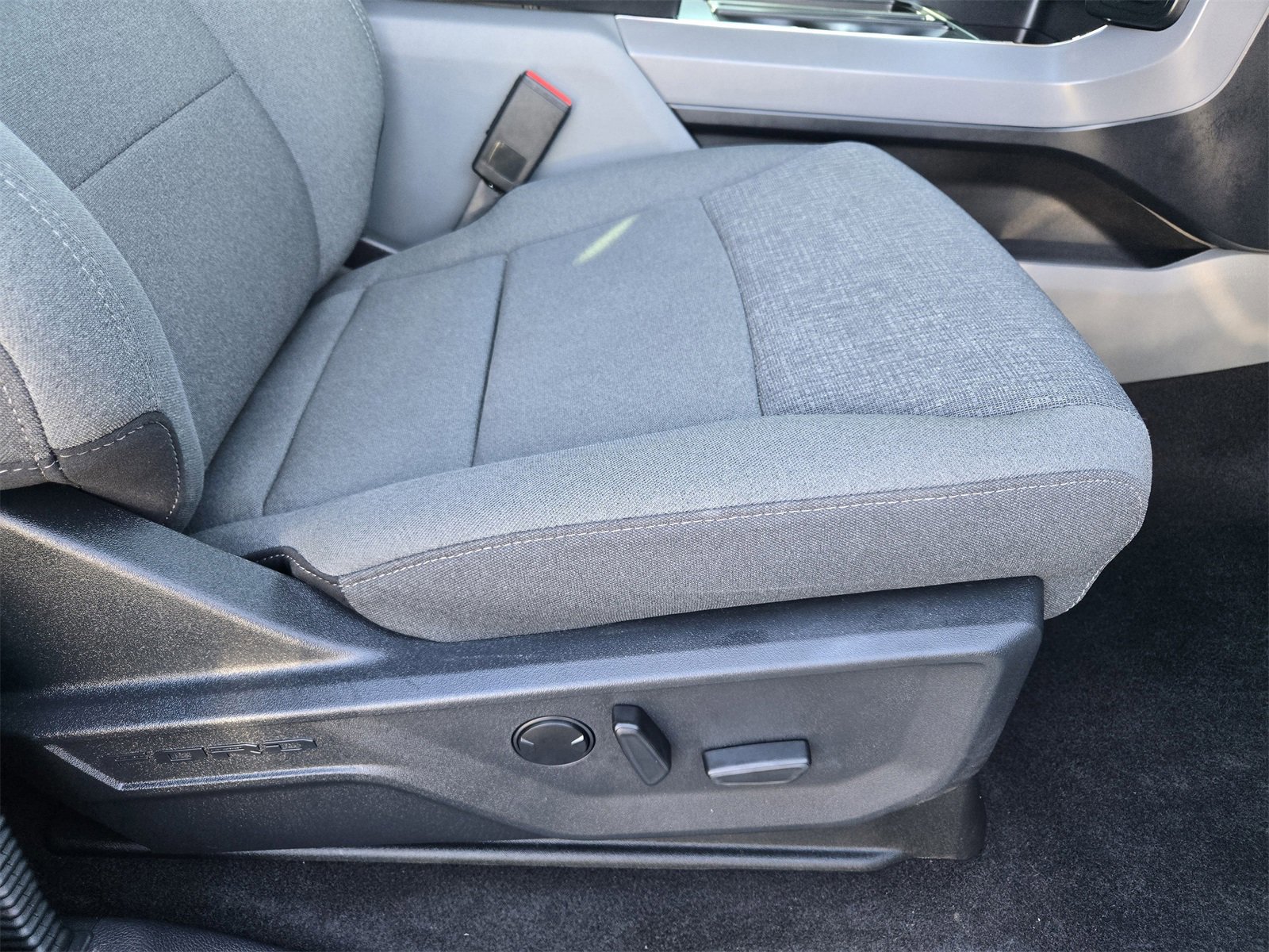 Certified 2024 Ford F150 XLT w/ Equipment Group 303A High image 22