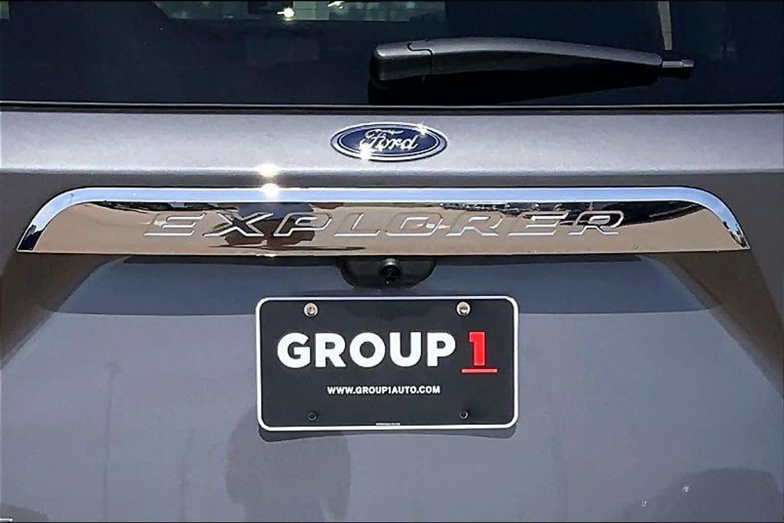 Certified 2021 Ford Explorer Limited w/ Equipment Group 301A AWD/4WD image 31