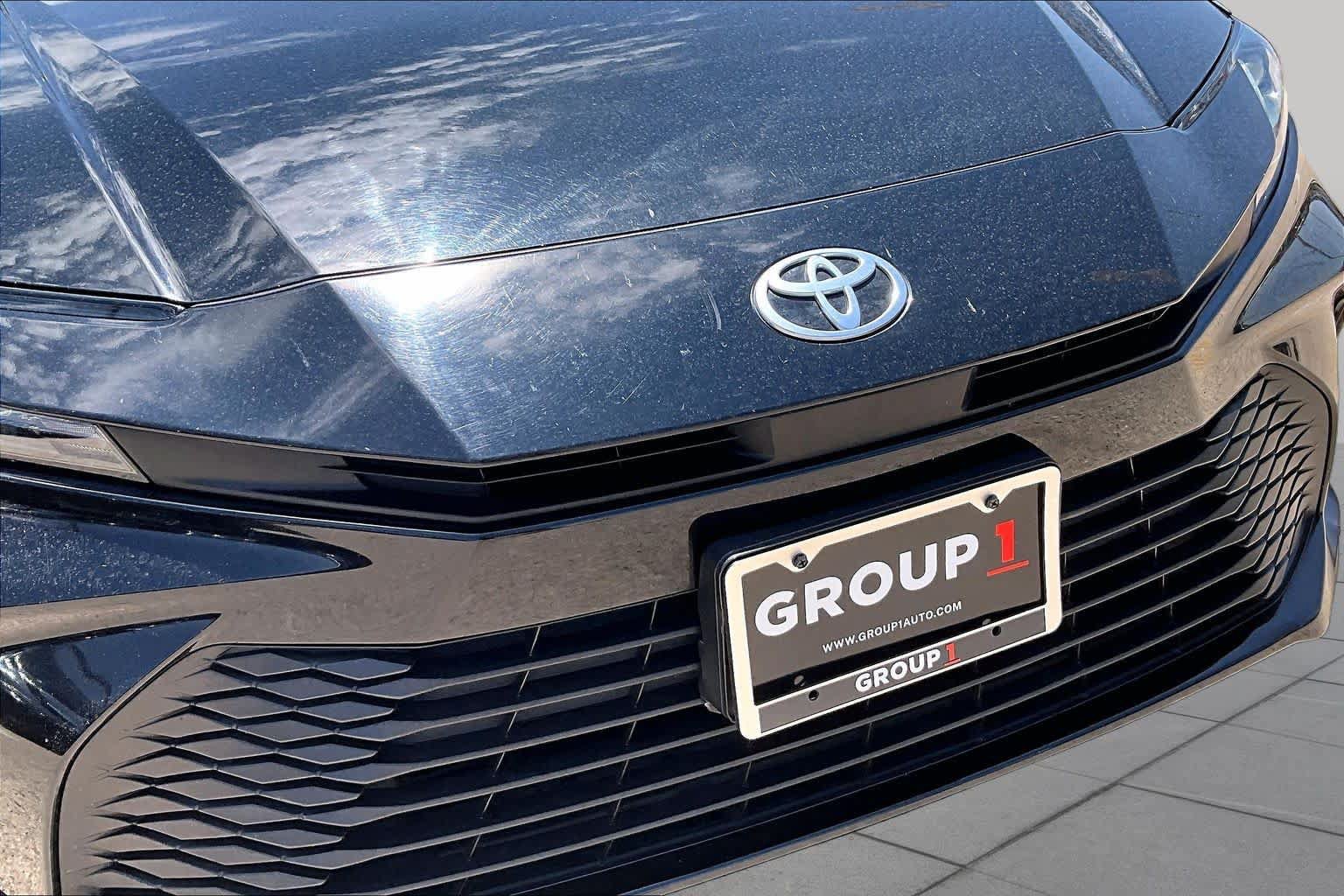 Used 2025 Toyota Camry LE FWD image 29