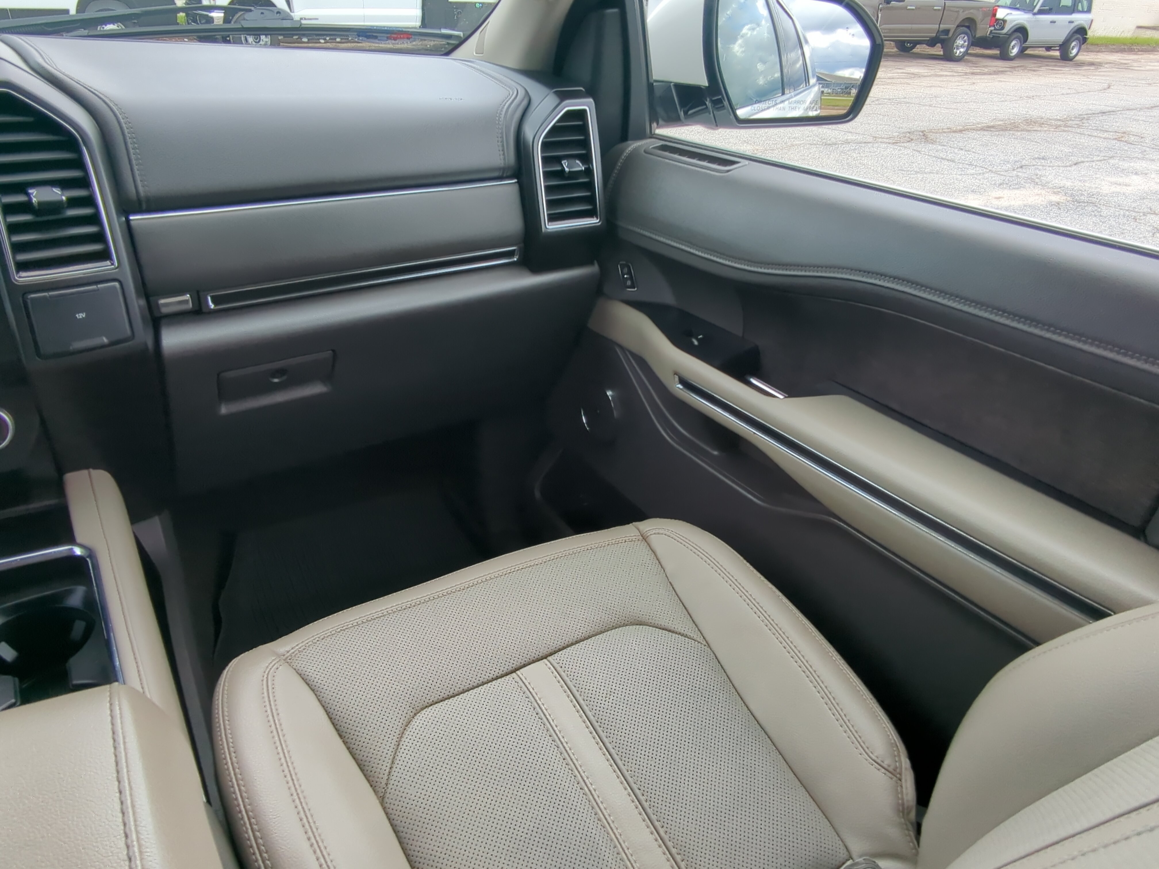 Certified 2021 Ford Expedition Max Limited AWD/4WD image 15