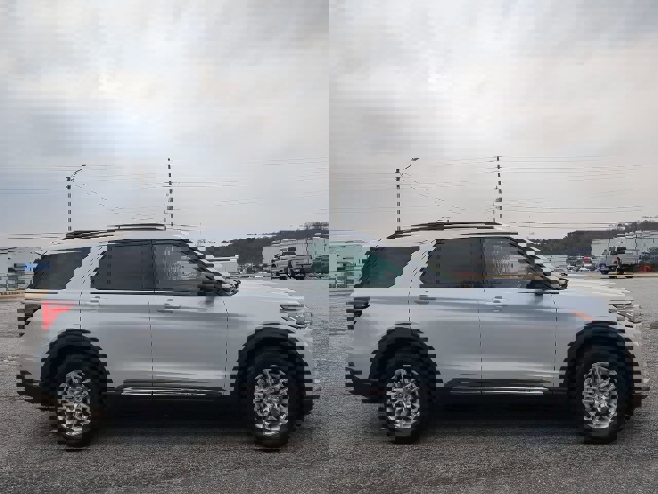 Certified 2025 Ford Explorer Active w/ Active Comfort Package image 6