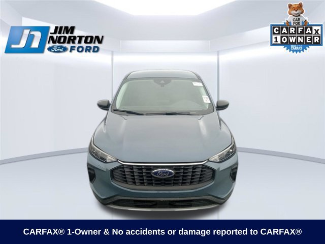 Certified 2025 Ford Escape Active w/ Cold Weather Package FWD image 3