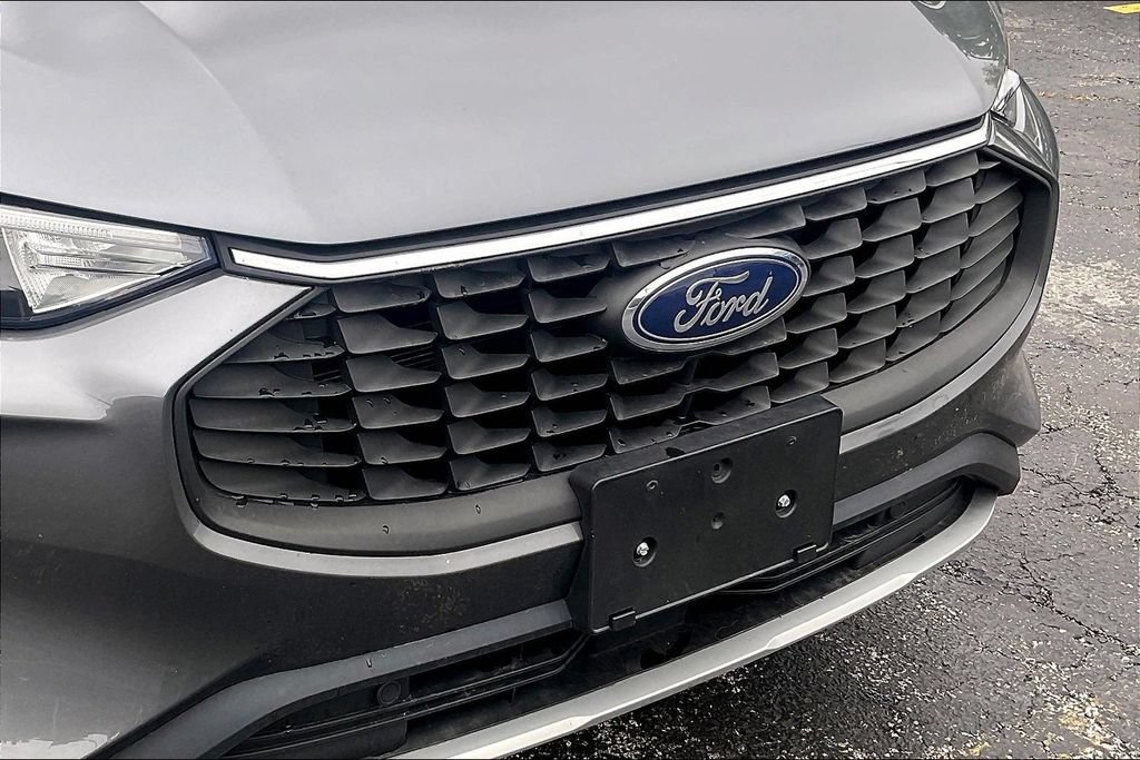 Certified 2023 Ford Escape Active AWD/4WD image 30