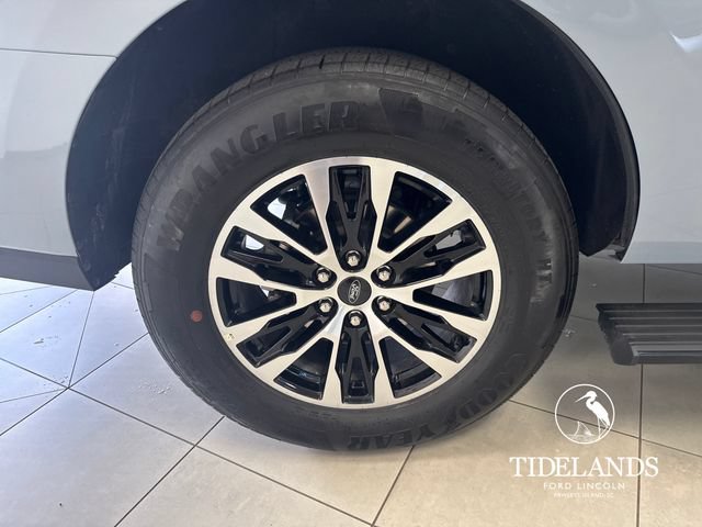 Certified 2025 Ford Expedition Platinum AWD/4WD image 34