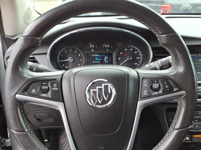 Used 2022 Buick Encore Preferred w/ Safety Package image 25