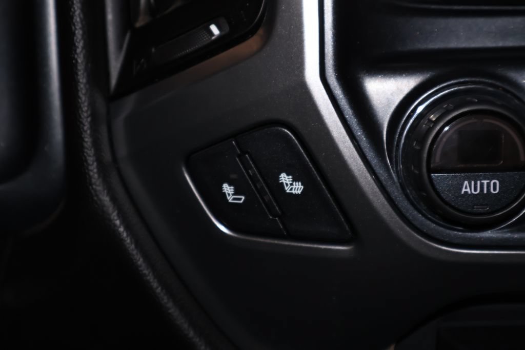 Used 2017 Chevrolet Silverado 1500 LT w/ All Star Edition AWD/4WD image 29