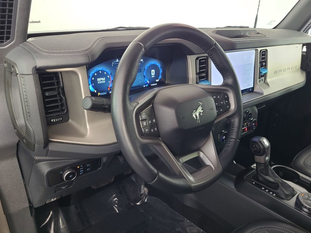 Certified 2025 Ford Bronco Outer Banks AWD/4WD image 13
