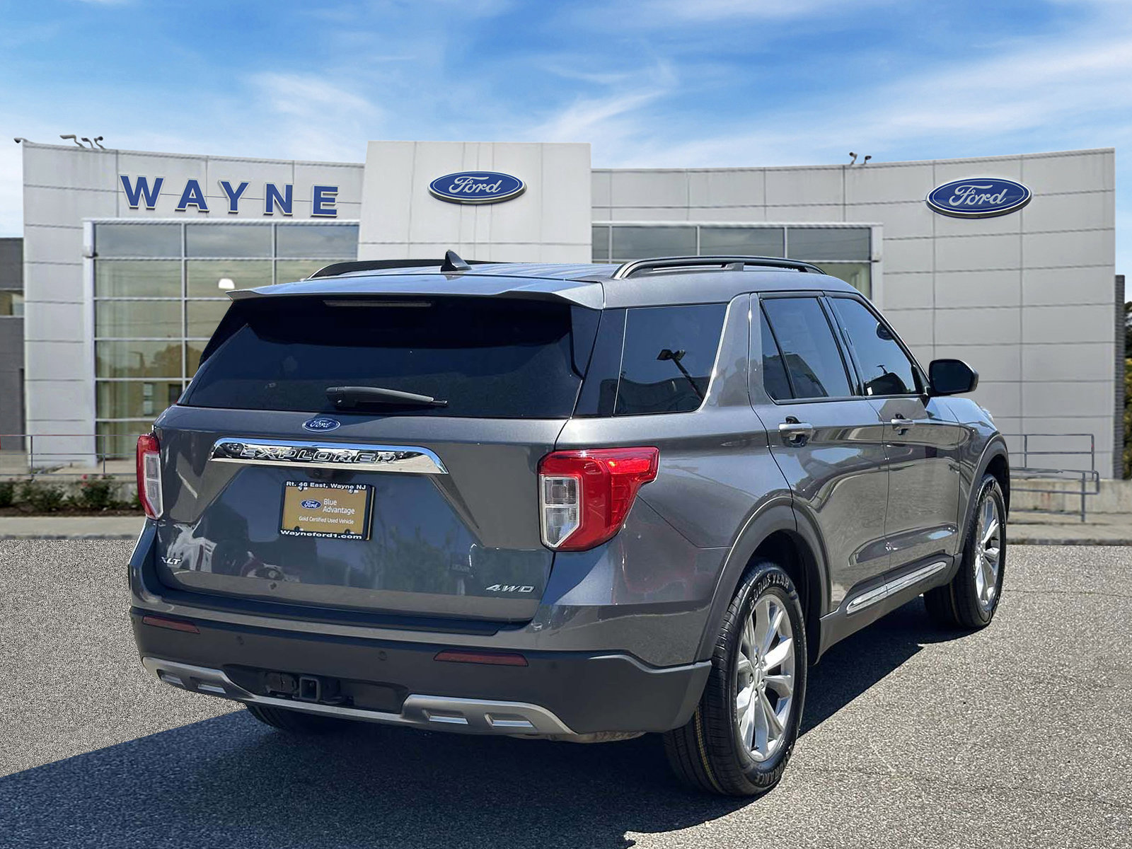 Certified 2023 Ford Explorer XLT AWD/4WD image 5